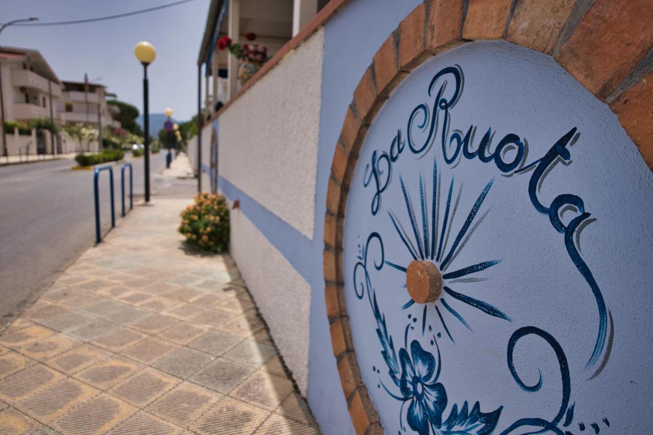 La Ruota Oliveri Exterior photo